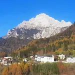 Campo Base Cadore Monolocale Mansarda Con Park Auto E Garage Moto Апартаменты